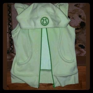 Lululemon Pastel Green Hooded Sweatshirt Vest